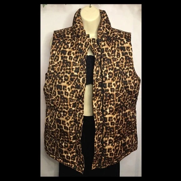 Size 14 Animal print outerwear vest. Quilted style vest. NWOT - Picture 4 of 12